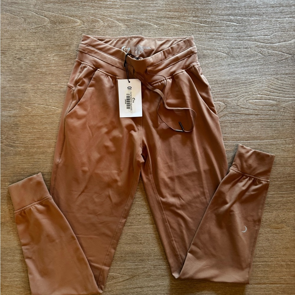 ZYIA Caramel Ascend Joggers